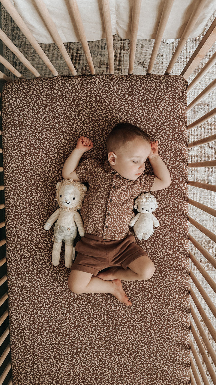 Kids' Organic Cuffed Shorts in Neutral Latte