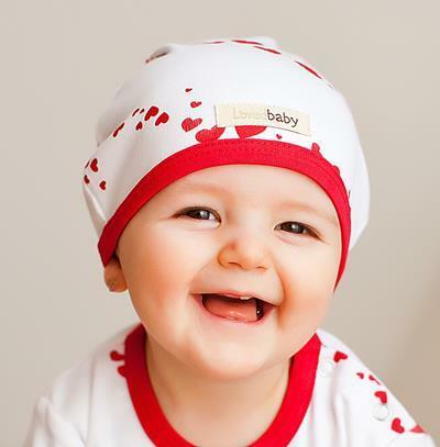 Organic Cute Cap in Red Hearts, Flat