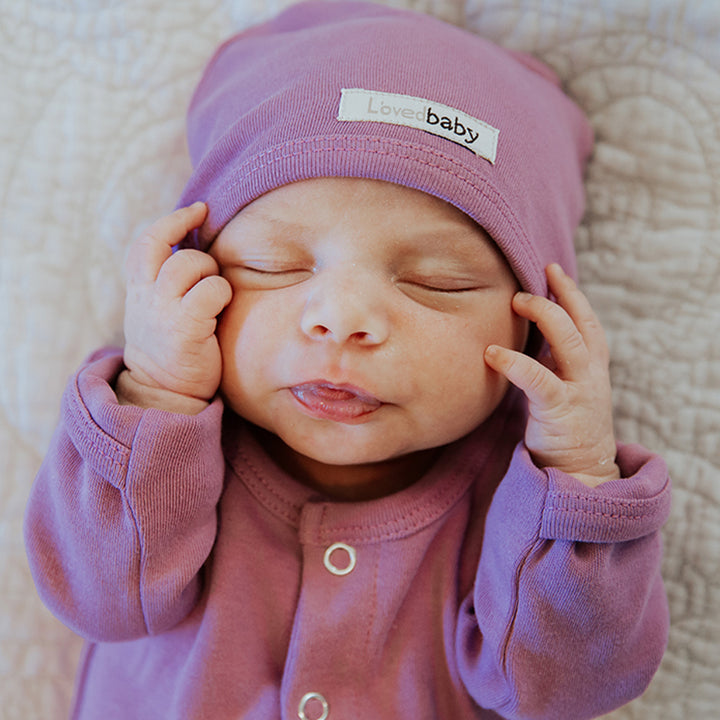 Organic Cute Cap in Grape, Lifestyle