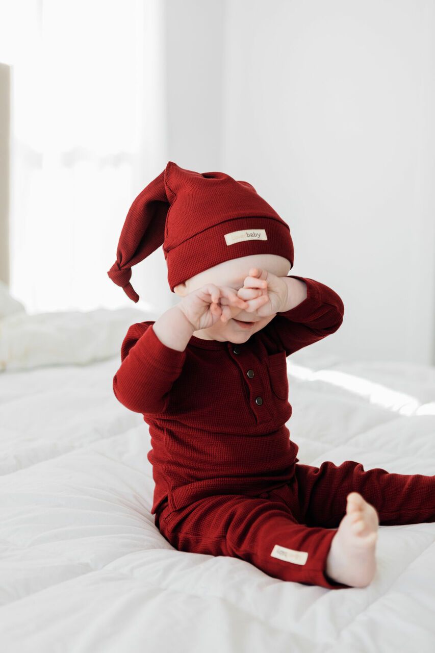 Organic Thermal Baby Lounge Set in Crimson, Lifestyle