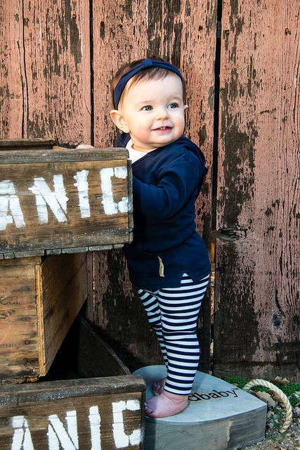 Organic Kids' Leggings in Navy/White